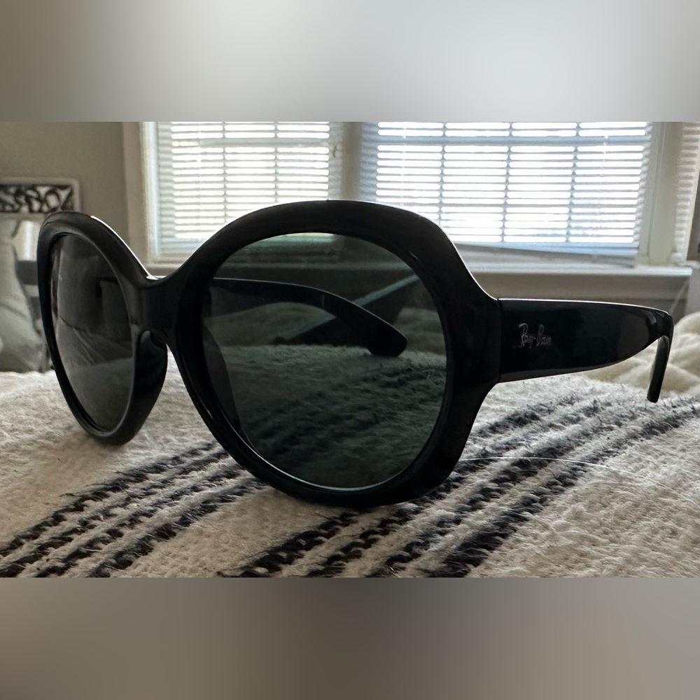 Rayban RB4191 Jackie O Oversized Round Sunglasses in Black